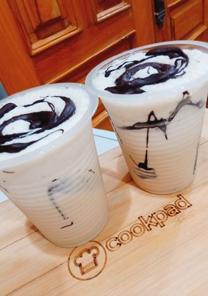 A picture of Chocolatty iced coffee.