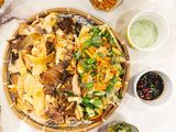 Gỏi gà trộn hoa chuối luộc