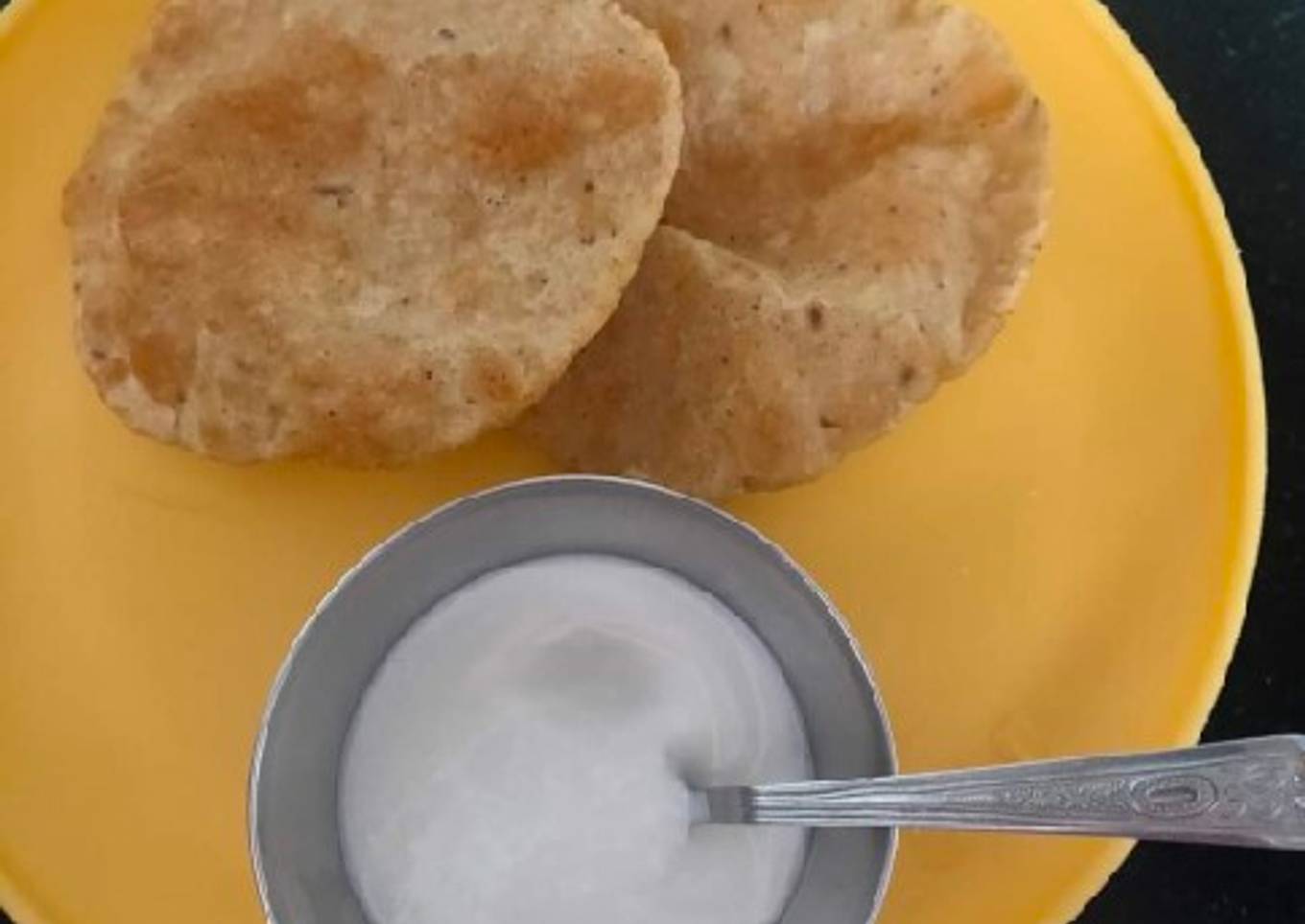 Stuffed pooris