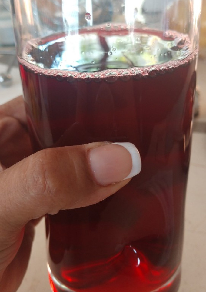 Una foto de Agua fresca de jamaica