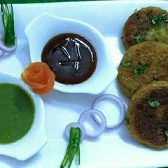 A picture of Sauth & Coriander Chutney.