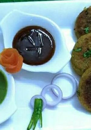 A picture of Sauth & Coriander Chutney.
