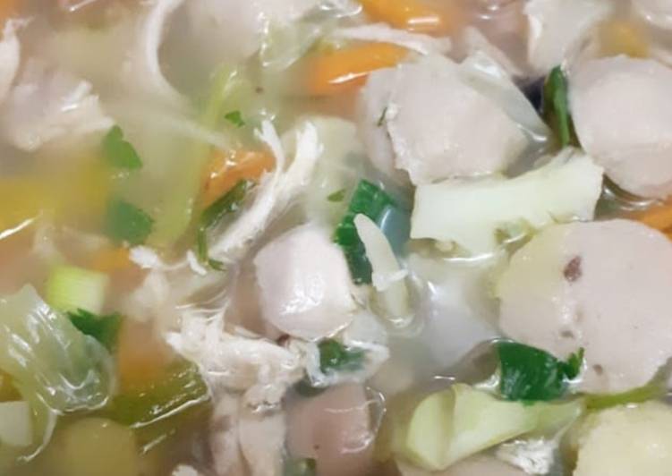 Cara Gampang Menyiapkan Sup ayam kampung, Bisa Manjain Lidah