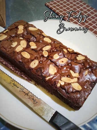 Langkah Mudah untuk Membikin Resep Shiny Fudgy Brownies yang Bikin Ngiler Anti Ribet, Lezat Sekali