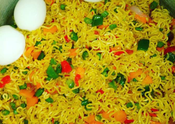Simple Way to Make Delicious My stir fry noodles with boiled eggs and veggies