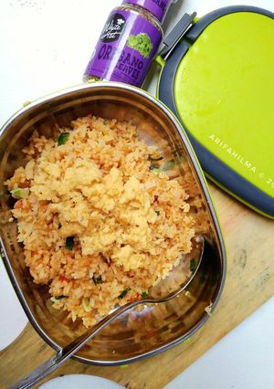 Foto resep 8. Nasi Goreng Kampung with French Style Scrambled Egg