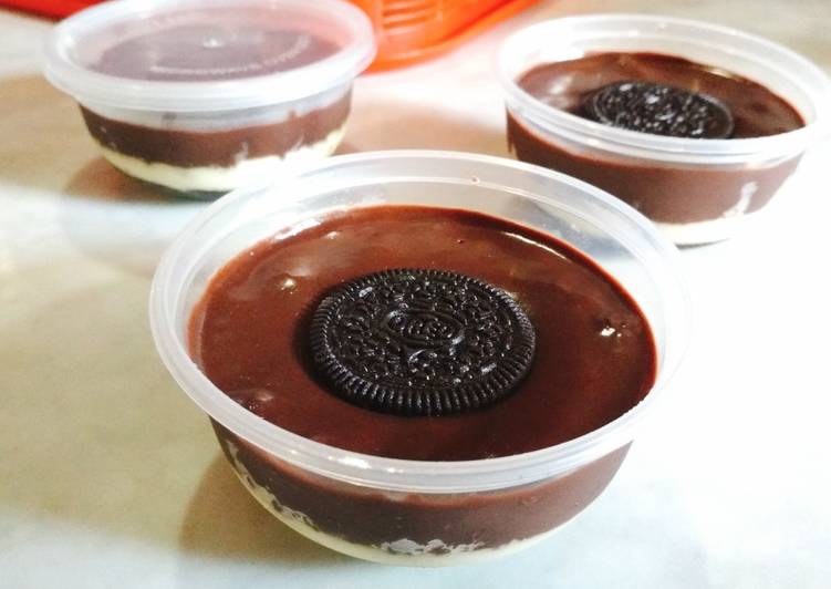 Dessert oreo cup