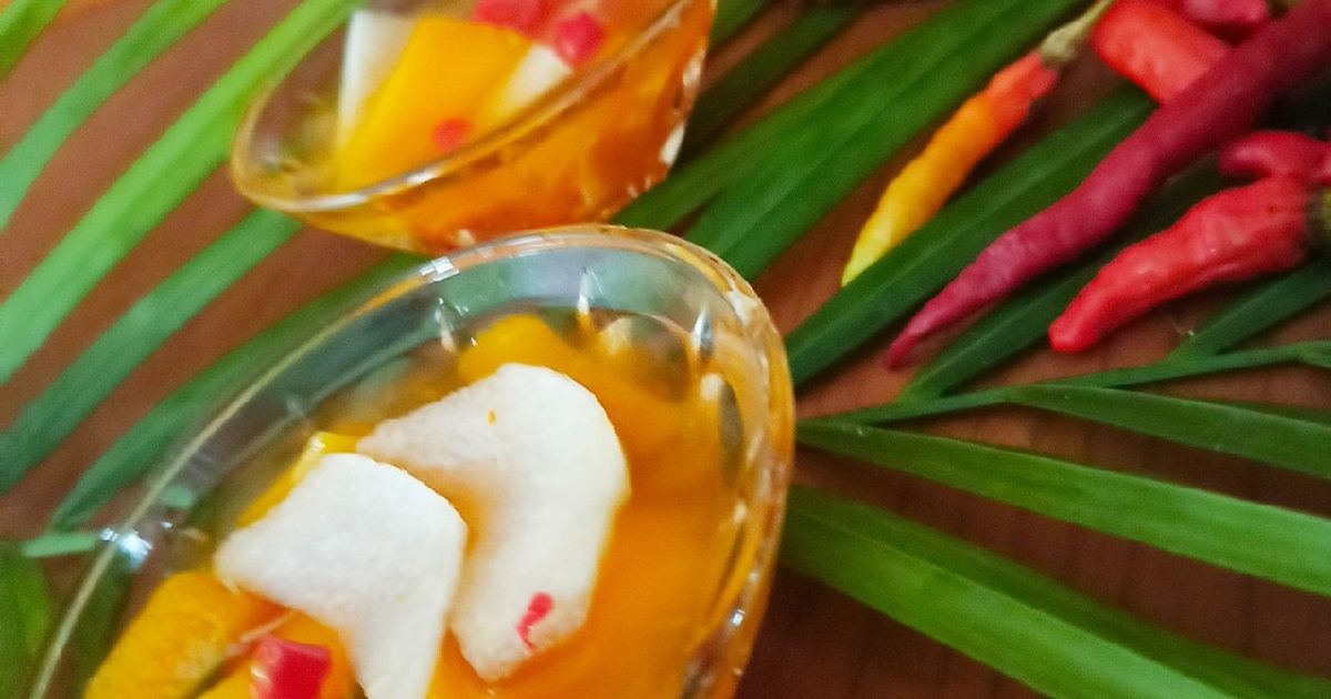Resep Es Rujak Mangga Pedas Ala Mbak Lingga oleh Chanchal Kaur - Cookpad