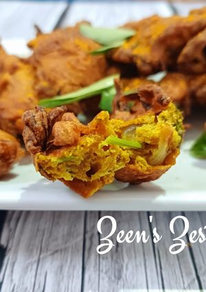 A picture of Lakadong Turmeric Gram Flour Fritters.