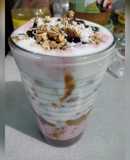 Copa saludable con crema de frutillas casera y light