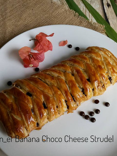 Foto resep Banana Choco Cheese Strudel