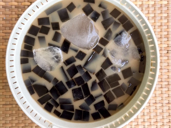 Langkah Gampang Membuat Resep Es Cappuccino Cincau yang Uenak Anti Ribet, Lezat