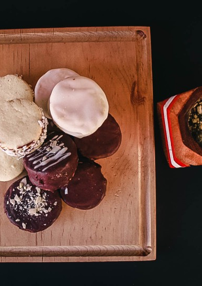 Una foto de Alfajores argentinos