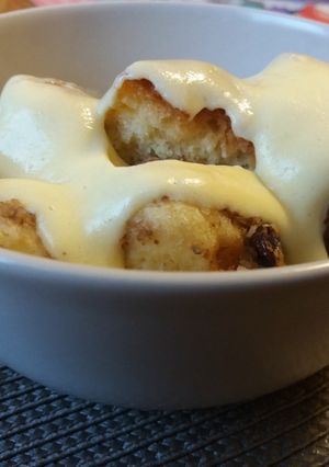 Diós aranygaluska vanília öntettel recept fotója