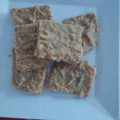 Una foto de Cocadas con leche y coco