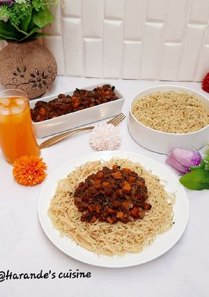 A picture of Spaghetti bolognese.