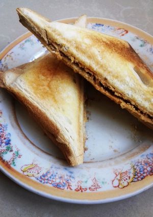 A picture of Peanut Butter Toasted Sandwich #authormarathon.