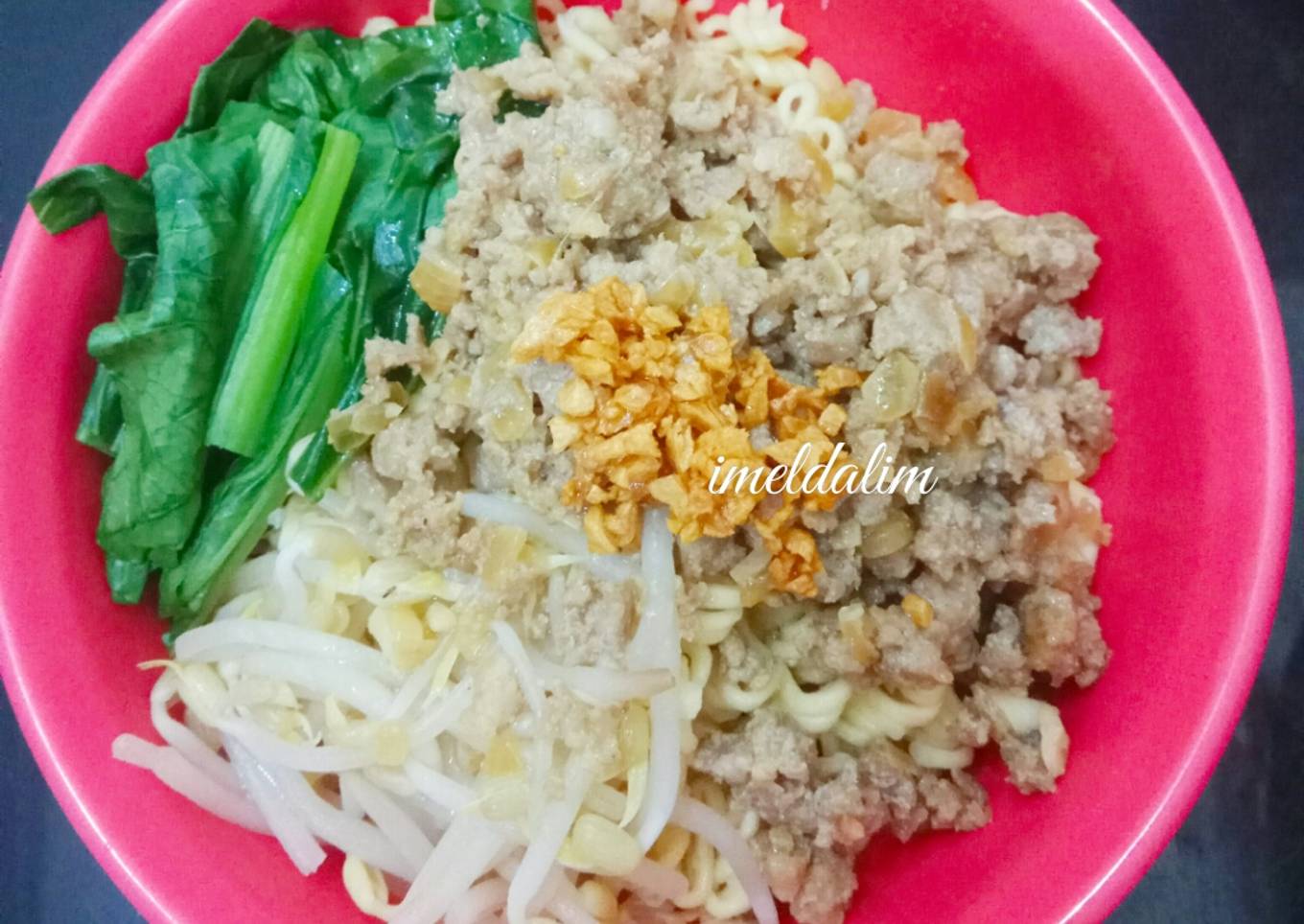 Bakmi Bangka dengan Babi Cincang