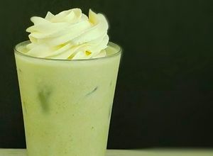 Gambar Iced Matcha Latte