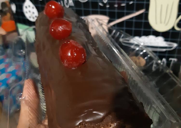 Bolu gulung coklat