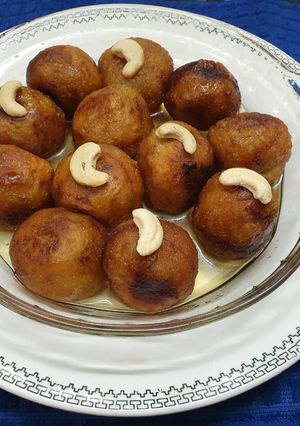A picture of Sweet Potato Fried Dumplings.