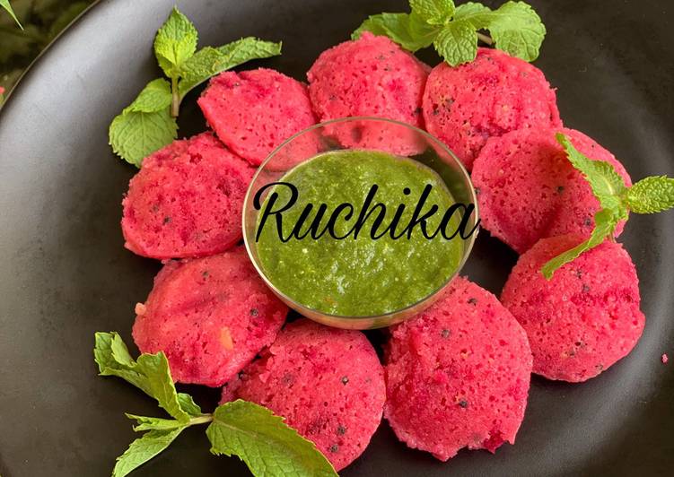 Recipe of Homemade Beet Rawa Idli