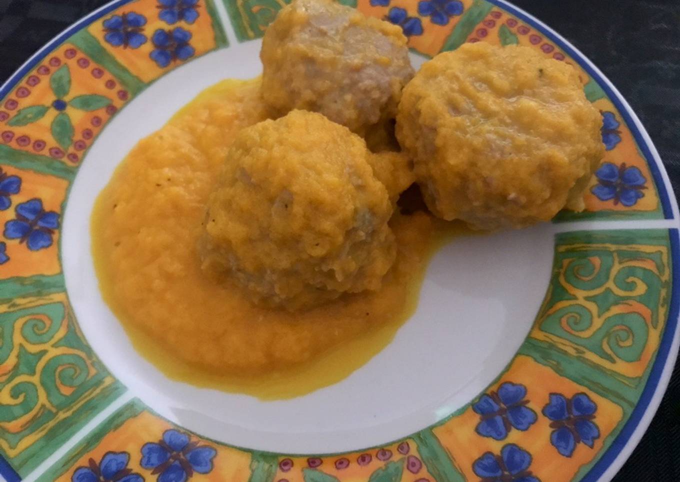 Albóndigas de ternera 🧆 en salsa de zanahoria 🥕 [MAMBO]