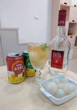 這禮拜累到沒荔枝酒 的食譜成品照片