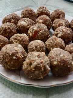 मखाना लडडू (makhana ladoo recipe in Hindi) रेसिपी मुख्य फोटो