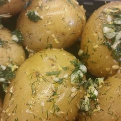 A picture of Yukon Potatoes w/ Fennel & Dill.