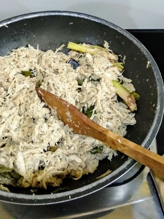 Cara Bikin 5. Ayam Suwir manis gurih berbumbu Irit Anti Gagal
