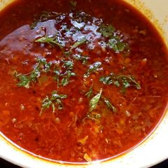 A picture of Matki usal/ sprouted moth curry.
