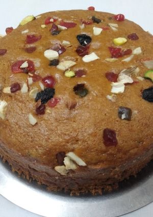 प्लम केक (plum cake recipe in marathi) रेसिपी चे मुख्य फोटो 