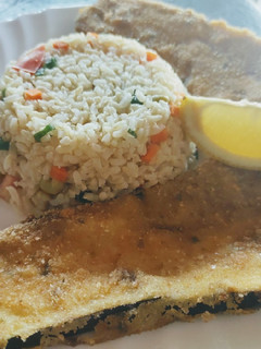 Una foto de Milanesa de Berenjena c/ Arroz integral primavera!