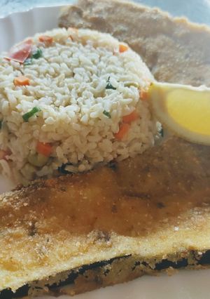 Una foto de Milanesa de Berenjena c/ Arroz integral primavera!