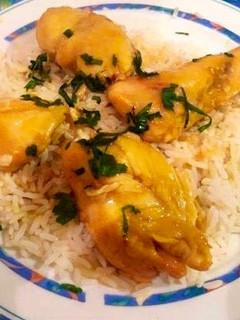 Una foto de Pollo a la mostaza y naranja fácil