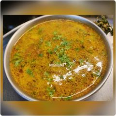 Maharashtrian Toorichi Aamti (Fresh green pigeon peas curry) A picture of Maharashtrian Toorichi Aamti (Fresh green pigeon peas curry).