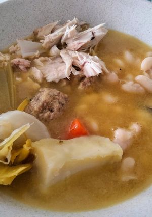 A picture of Valencian Bean Stew (Puchero de Alubias).