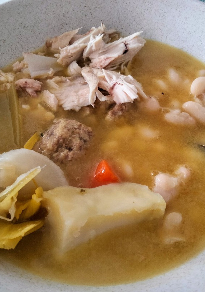 Una foto de Puchero de alubias