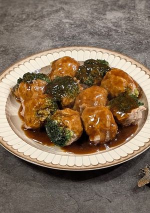 A picture of ★ Steamed broccoli meat ball ★.