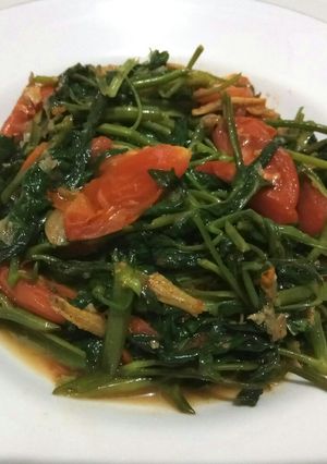 Foto resep Tumis Kangkung Sederhana