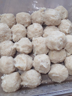 Foto resep Bakso Ayam Udang Gluten-Free Tanpa Telur ala Violet Azalea