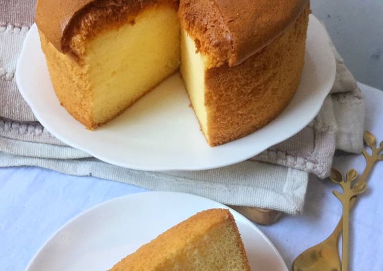 Orange Crown Chiffon Cake