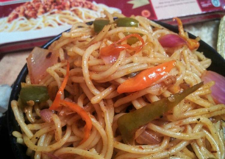 How to Prepare Homemade Vegetable chowmein
