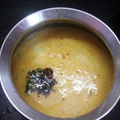 A picture of Ripe Mango Kadhi / Mambalam Mor kolambu.