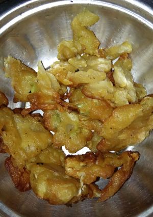 A picture of Onion pakoda.
