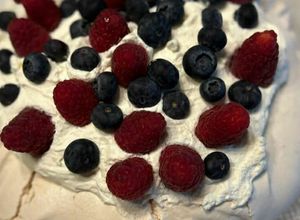 Foto de Pavlova de Frutos Vermelhos