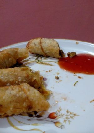 A picture of Chicken veg macroni roll.