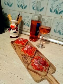 O poză a rețetei Bruschete cu prosciutto crudo.