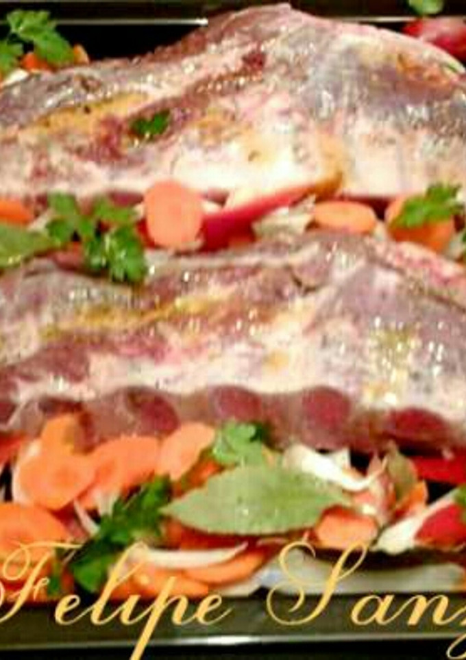 Una foto de Costillas de cerdo asadas con verduras